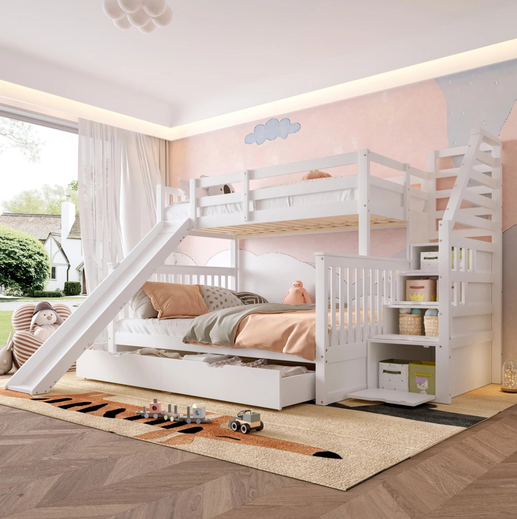Letto a castello 90x200 sopra 140x200 con scivolo e cassetti, bianco antico