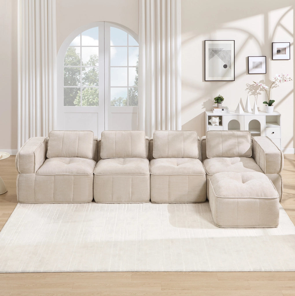 Divano modulare angolare a L 4 posti con pouf; seduta profonda in poliestere beige 344x162x67 cm