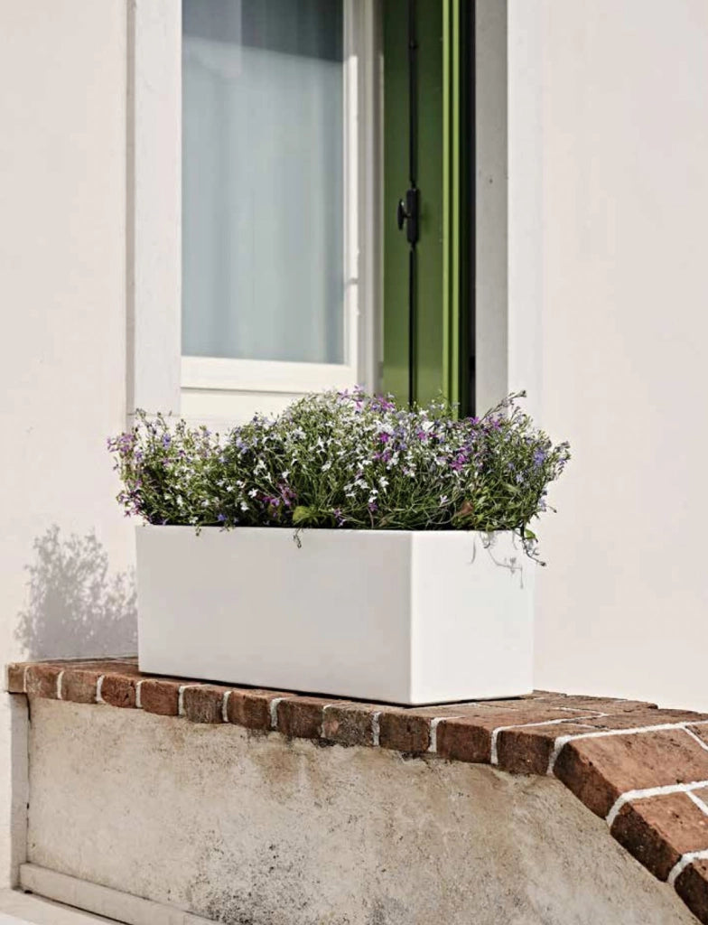 Vaso Schio Cassa Colore: Smoke, Materiale: Polietilene
