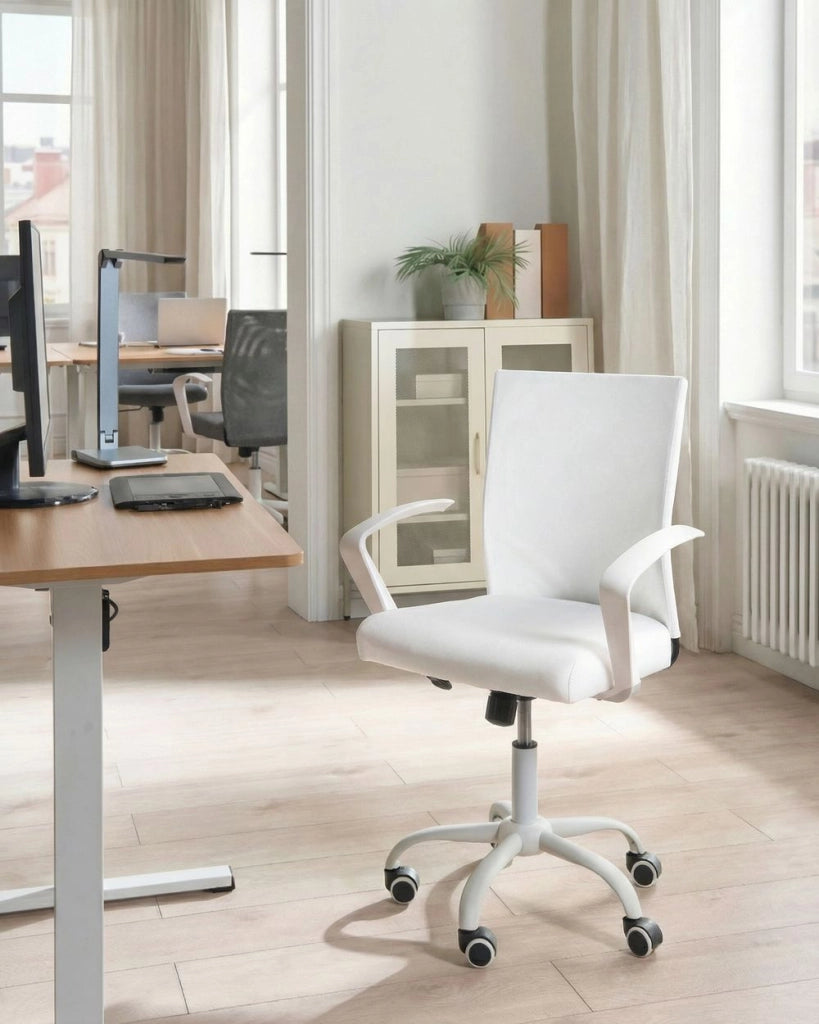 Sedia da ufficio in tessuto bianco con gambe in ferro, altezza e schienale regolabili girevole per ufficio domestico