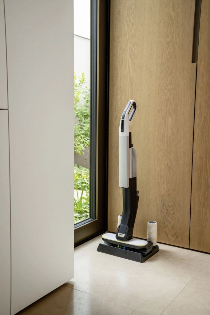 Karcher lavapavimenti fc 4-4 cordless + batteria 4v intercambiabile - 3in1 lava e rimuove ogni tipo di sporco - adatta a tutti i pavimenti - 90 m² a ricarica-doppio serbatoio-petfriendly-pulito nostop