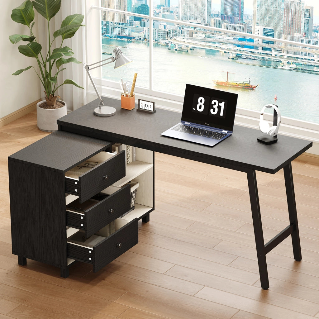 Scrivania a L 150 x 100 x 76 cm con 3 cassetti, 2 vani aperti, struttura in MDF e metallo, nero/bianco
