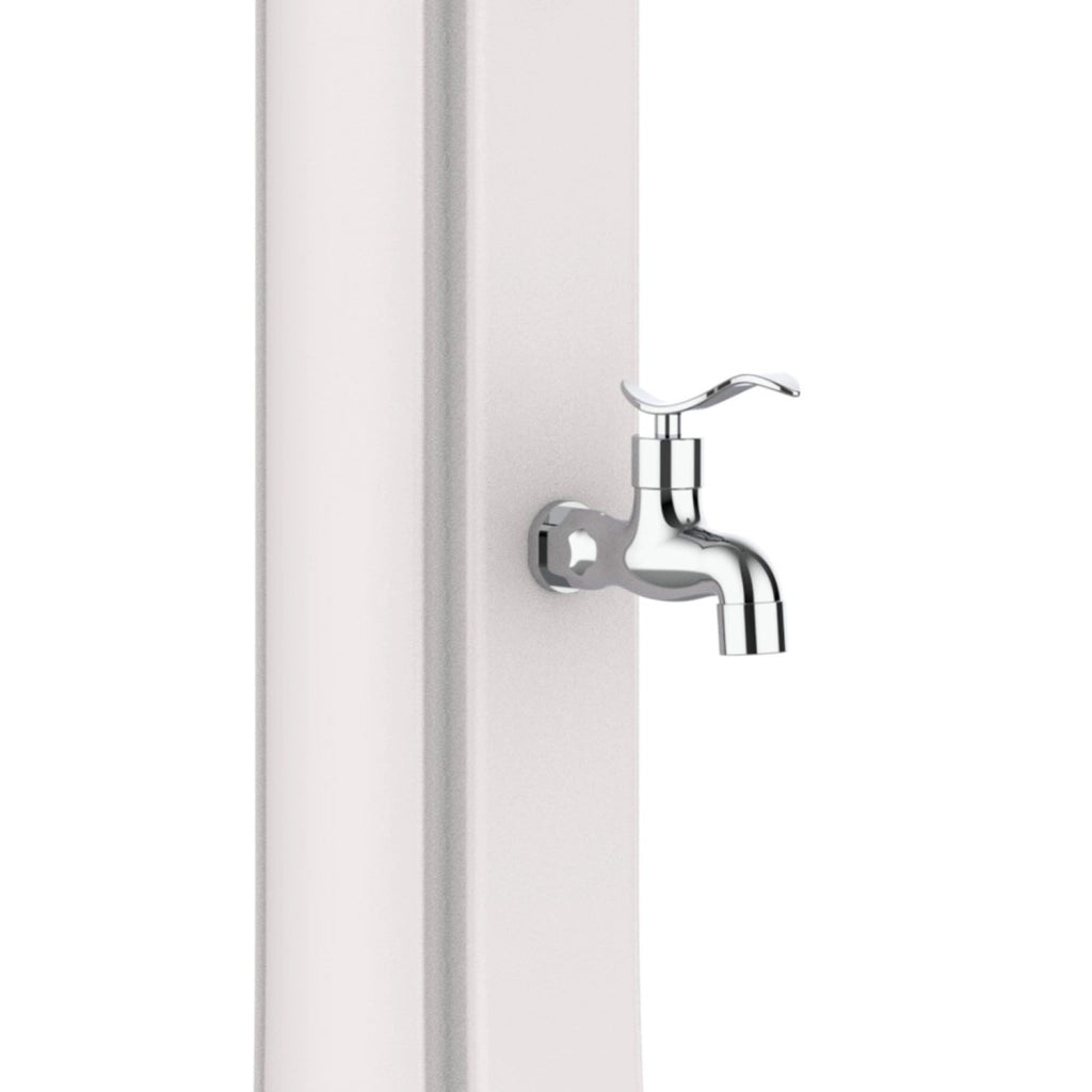 Doccia Solare Bianca da Esterno in Polietilene HD, Altezza 226 cm, Serbatoio da 40 Litri, Lavapiedi e Soffione da 15.24 cm  STARMATRIX RIOXXL-SS0935XXL-WHITE.