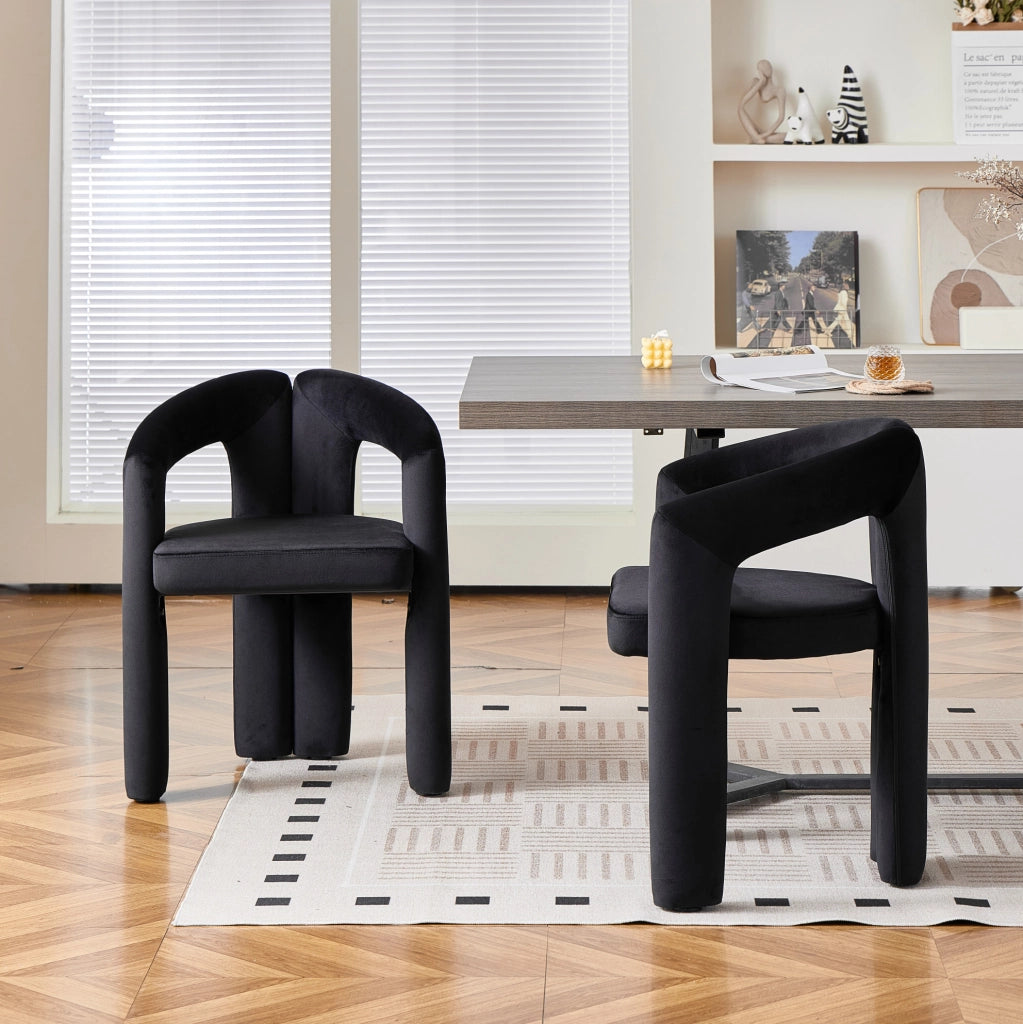 Sedia con braccioli in velluto nero dal design moderno