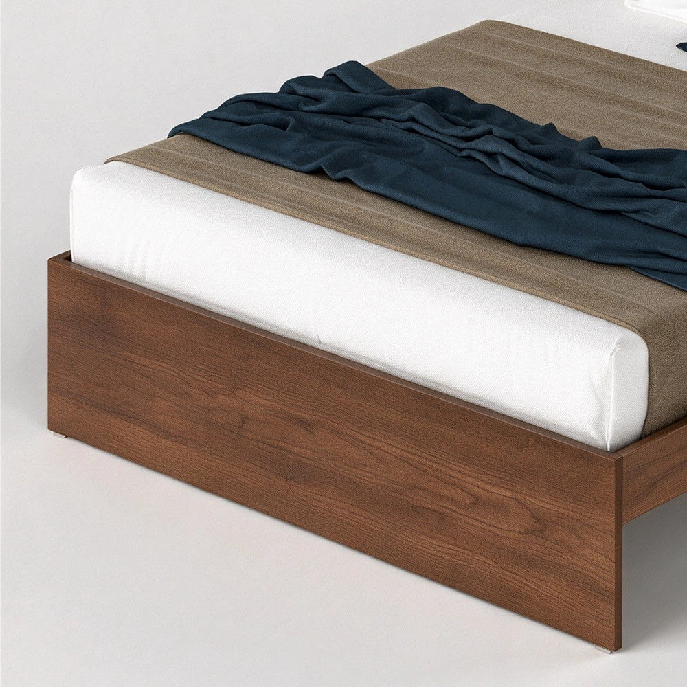 Letto matrimoniale in legno colore noce antico