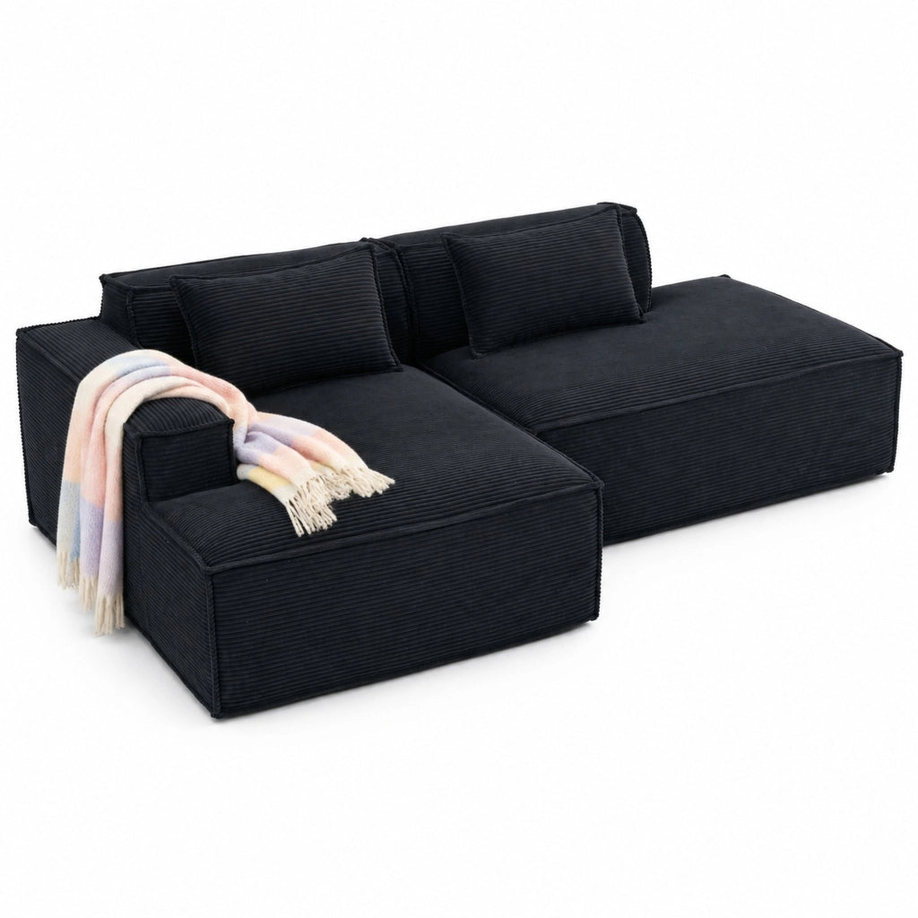 Divano compatto nero da 235 cm con molle insacchettate