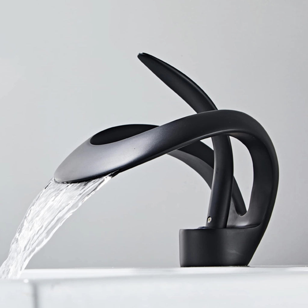 Rubinetto lavabo a cascata monocomando in ottone nero
