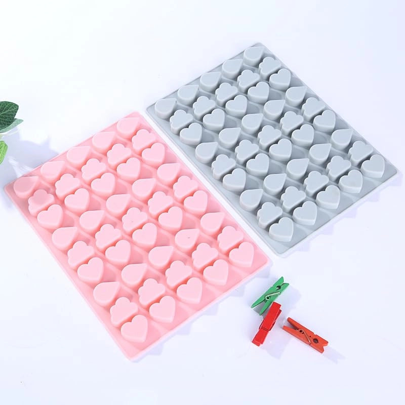 Set da 2 tappetini in silicone per la cottura, con motivi a cuore, nuvola e goccia d'acqua, con 45 cavità