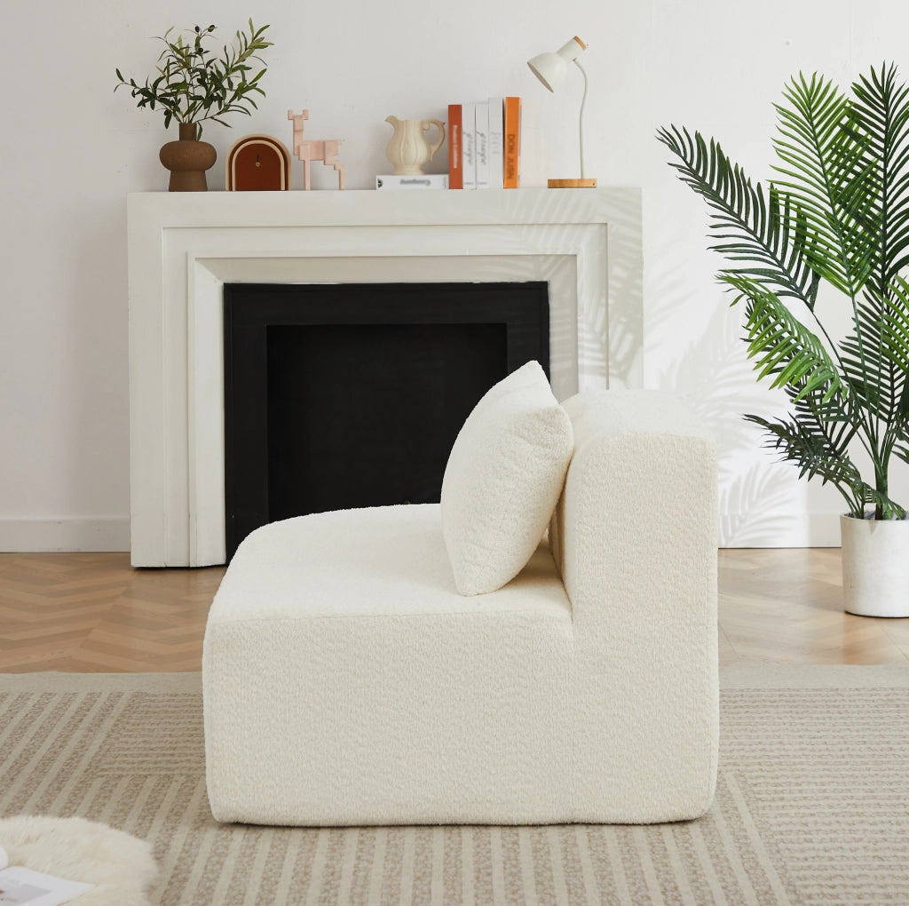 Divano angolare destro in chenille beige con 3 cuscini
