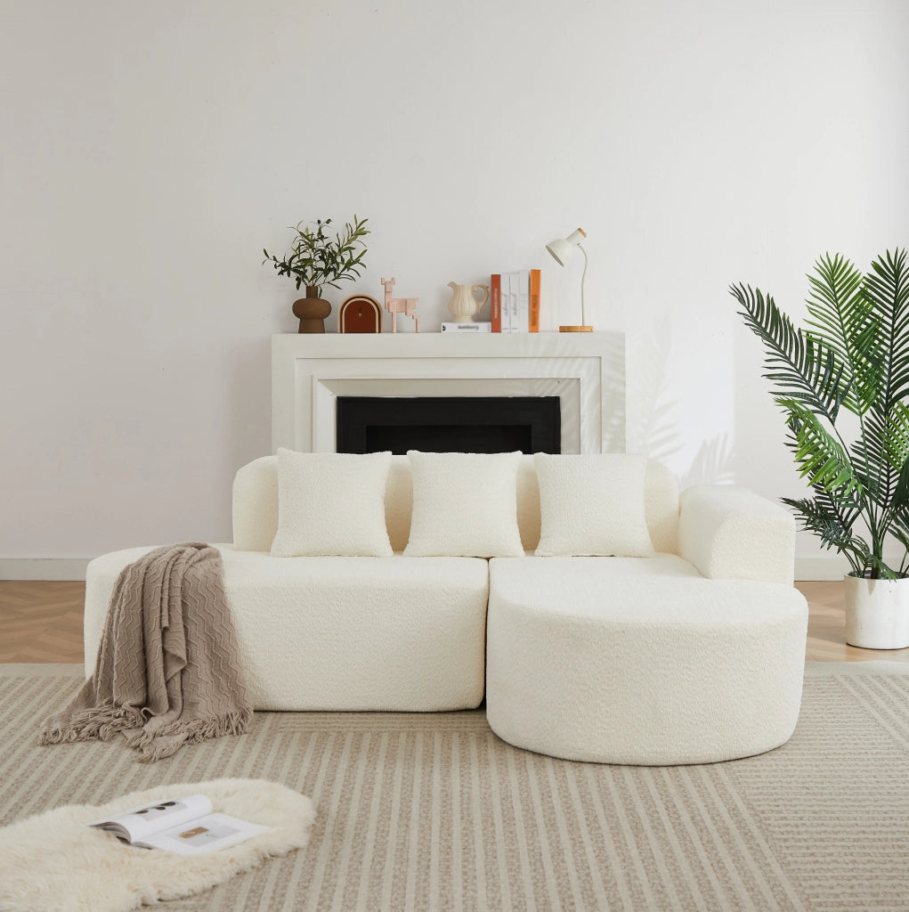 Divano angolare destro in chenille beige con 3 cuscini
