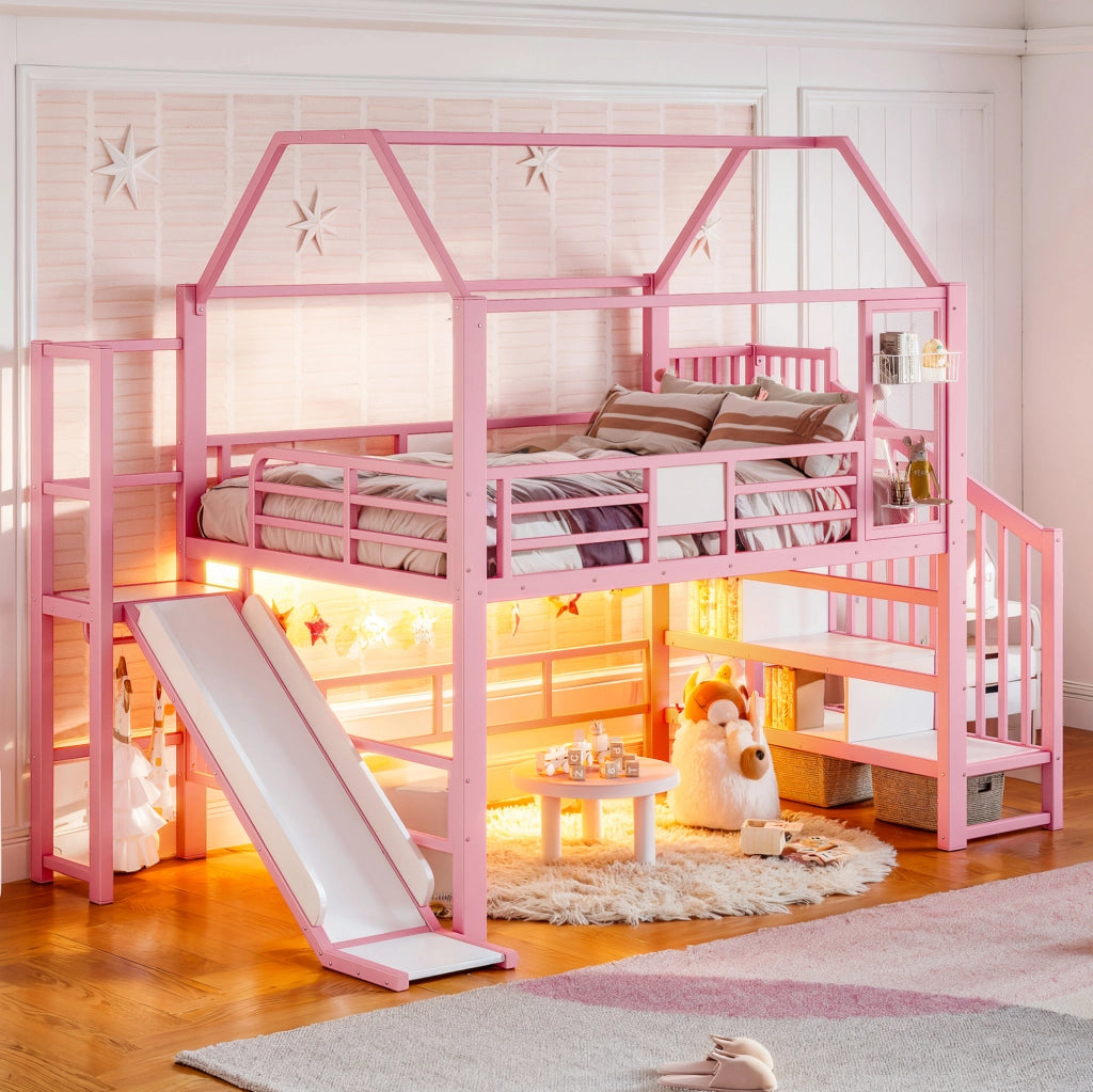 Letto a soppalco rosa a casetta con scivolo e scala