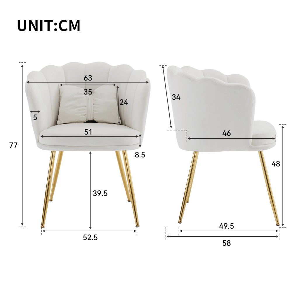 Poltroncina in velluto beige con schienale a petalo e gambe dorate