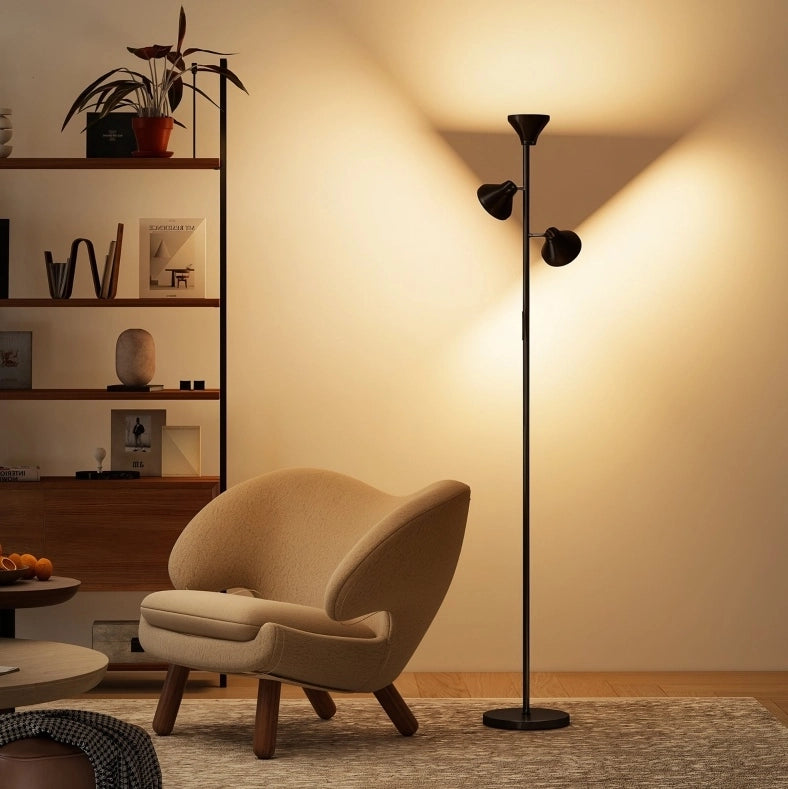 Lampada da terra dimmerabile RGB con 3 teste orientabili e telecomando