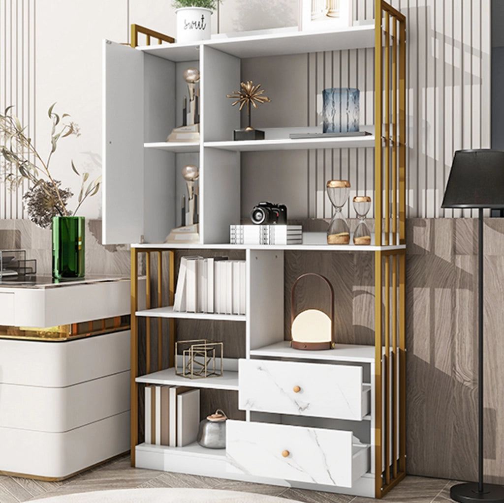 Libreria divisoria in truciolare bianco effetto marmo con dettagli oro; vani e cassetti
