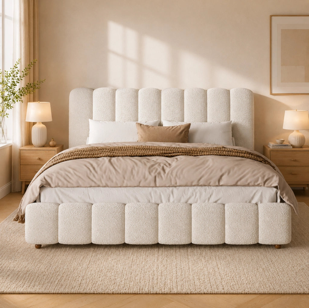 Letto matrimoniale imbottito 160x200 cm in bouclé bianco con rete a doghe