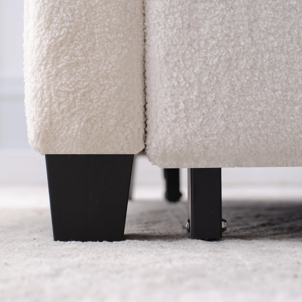 Poltrona letto estraibile con schienale regolabile; porta bicchieri e porta USB; bianca