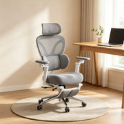 Sedia da ufficio ergonomica grigia con poggiapiedi estraibile