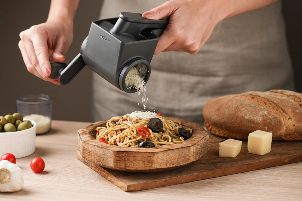 Grattugia per formaggio, manuale, con supporto, in acciaio inossidabile, 1 pezzo