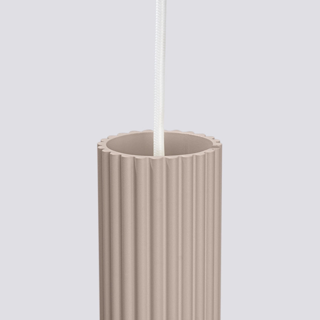Lampada a sospensione tubo rigato taupe GU10 Pure Lume