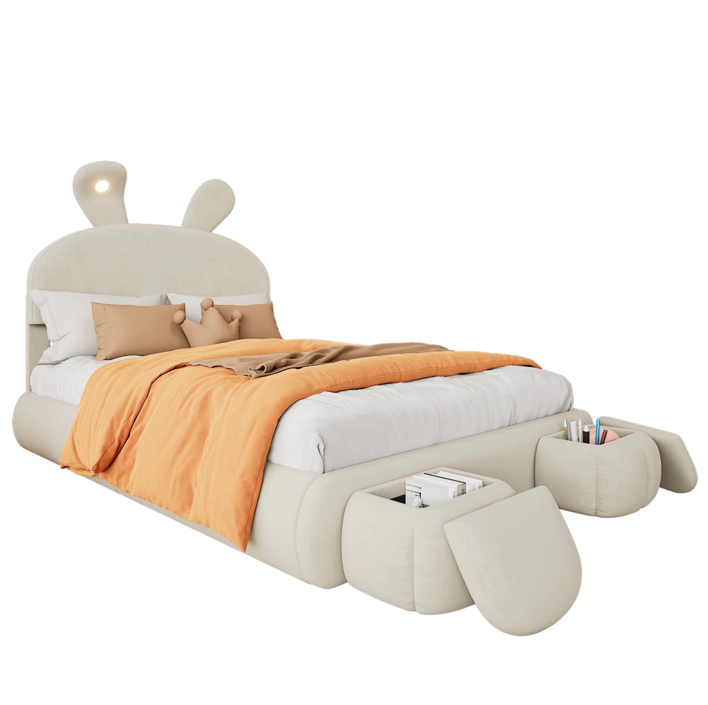 Letto imbottito beige 140x200 cm con LED, vano contenitore e 2 pouf