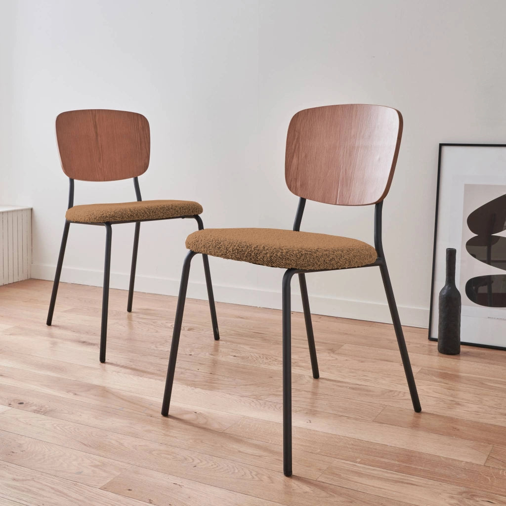 Set 2 sedie bouclé struttura in legno con gambe in metallo, mostarda