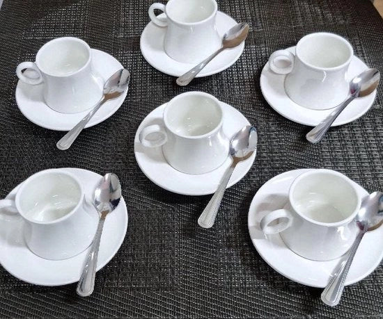 Set di tazze e piatti da caffè in ceramica bianca - set da 6 con cucchiai per caffè in metallo - set di caffè moderno per espresso solo - set di regalo con 6 tazze