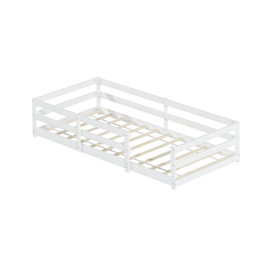 Letto Montessori a pavimento 90x200 cm in legno di pino bianco con sponde e rete a doghe