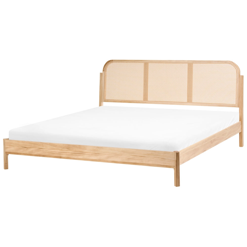 Letto matrimoniale con struttura in legno di pino e testiera in rattan sintetico 180x200 cm con doghe per camera da letto color marrone chiaro