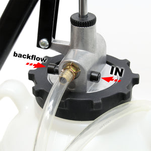 Riempitore d’olio di 7 litri con pompa ad azionamento manuale e 15 adattatori per veicoli diversi