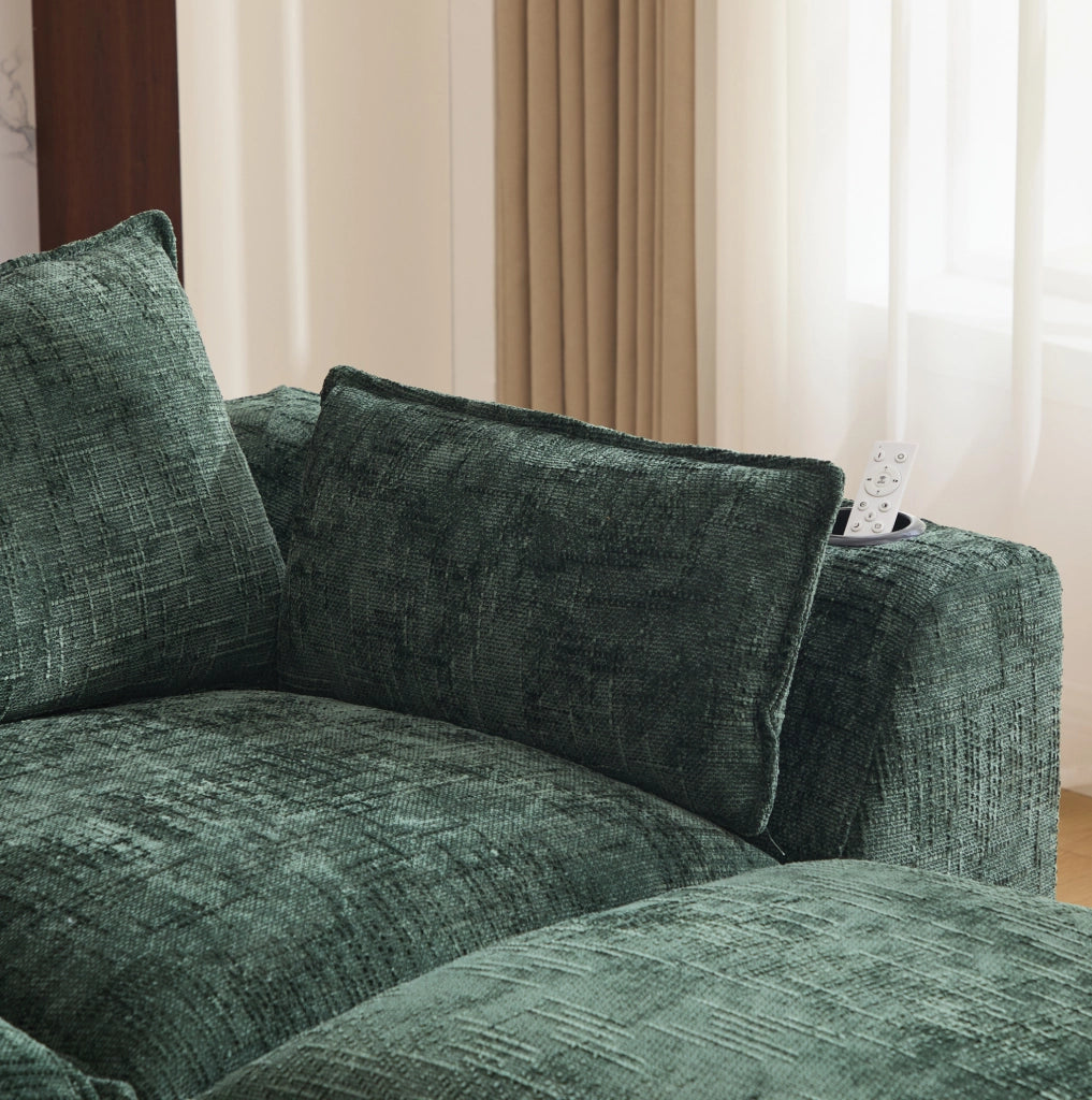 Divano modulare 3 posti con pouf; tasche laterali e cuscini; in chenille verde; 256x161x75 cm