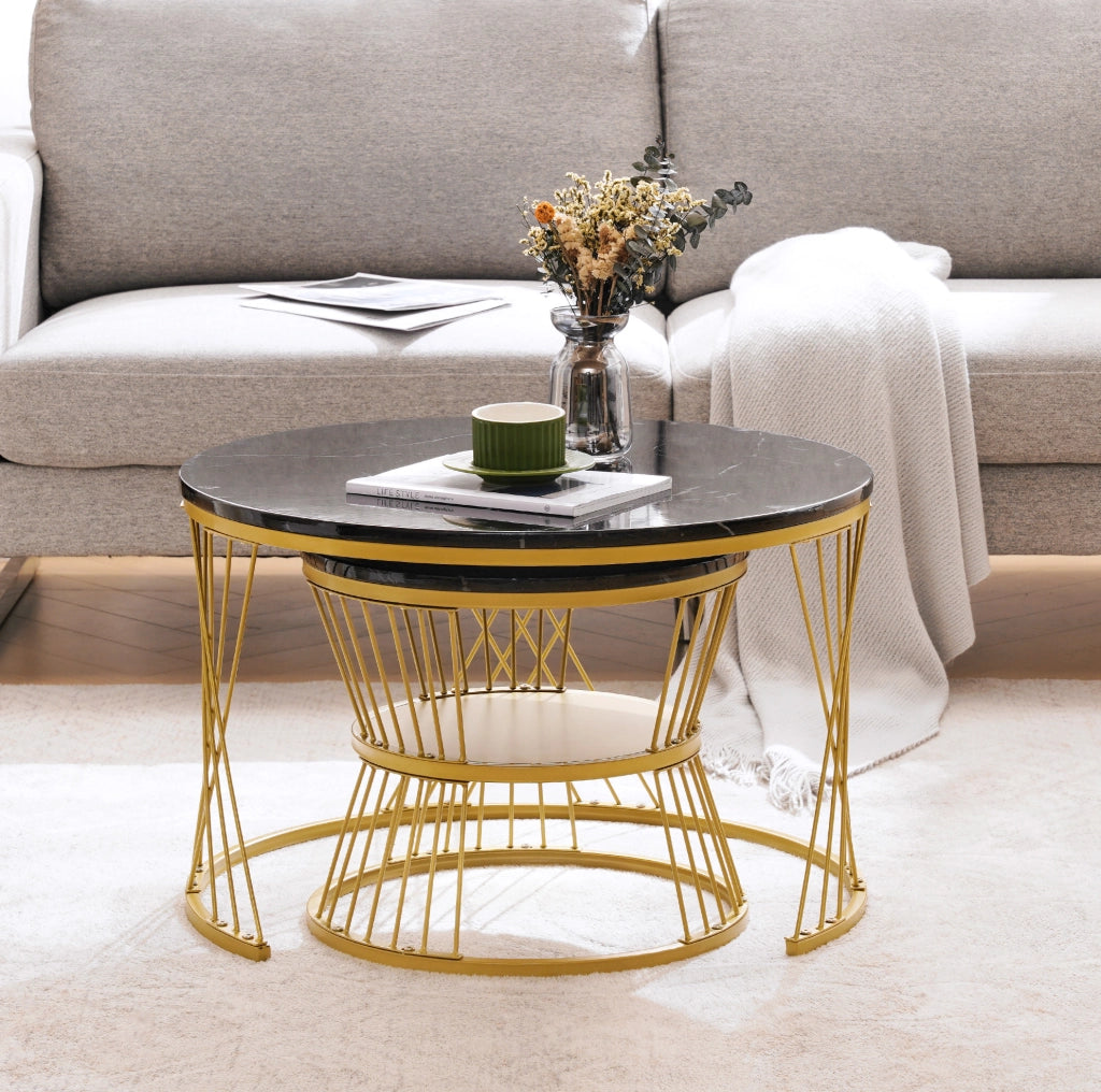 Set di tavolini impilabili rotondi con effetto marmo, MDF e metallo