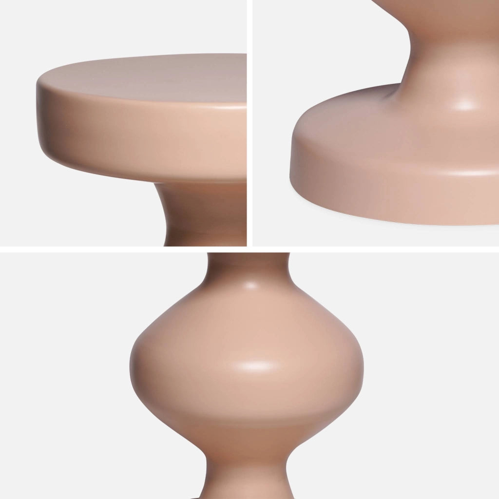 Tavolino, fine divano, comodino in metallo, nude