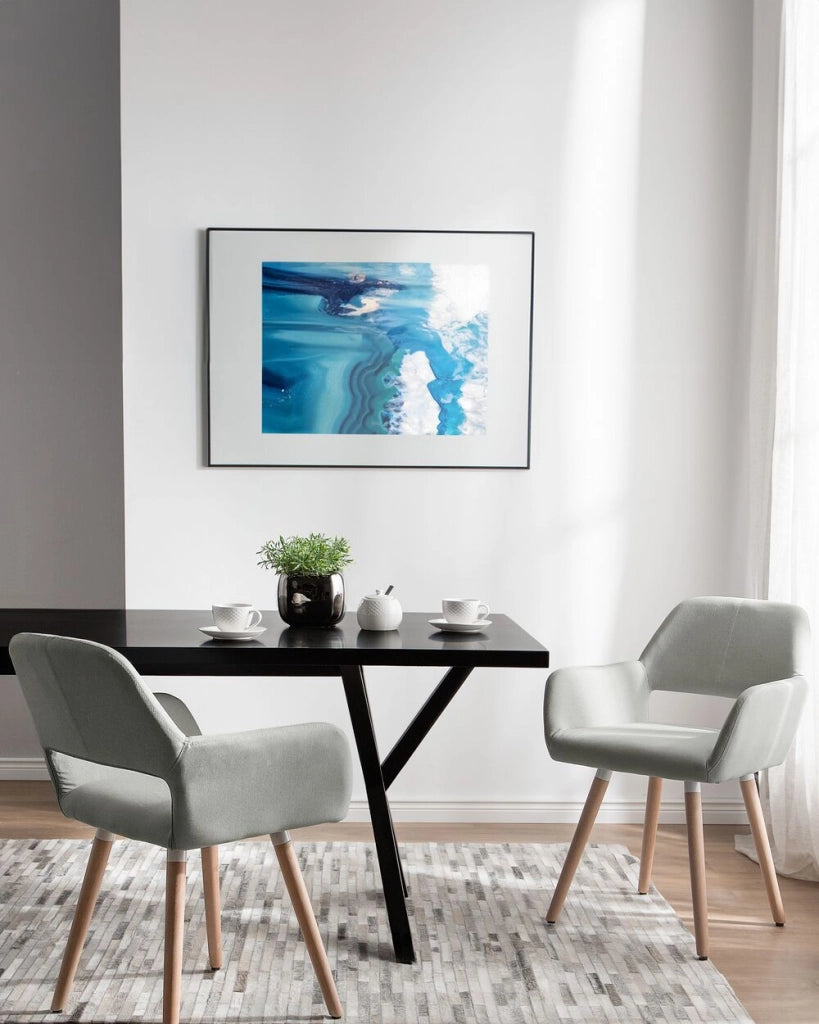 Set di 2 sedie da pranzo rivestimento in tessuto grigio chiaro gambe in legno chiaro stile moderno eclettico