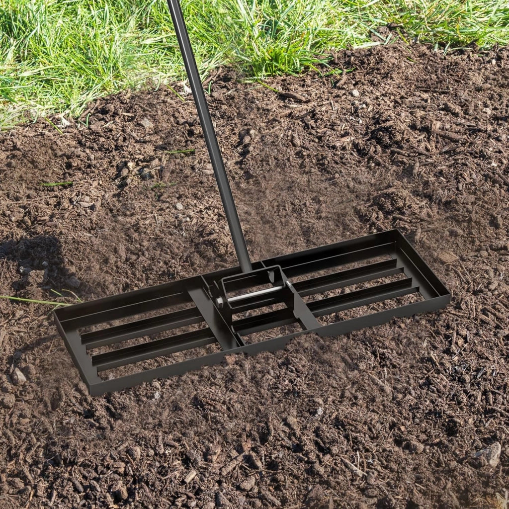 Rastrello Livellatore per Prato, Attrezzo per la Livellatura del Prato con Manico Ergonomico, Livellatrice per Giardino, Cortile, Campo da Golf, Fattoria e Pascolo (Nero 75 x 25 cm)