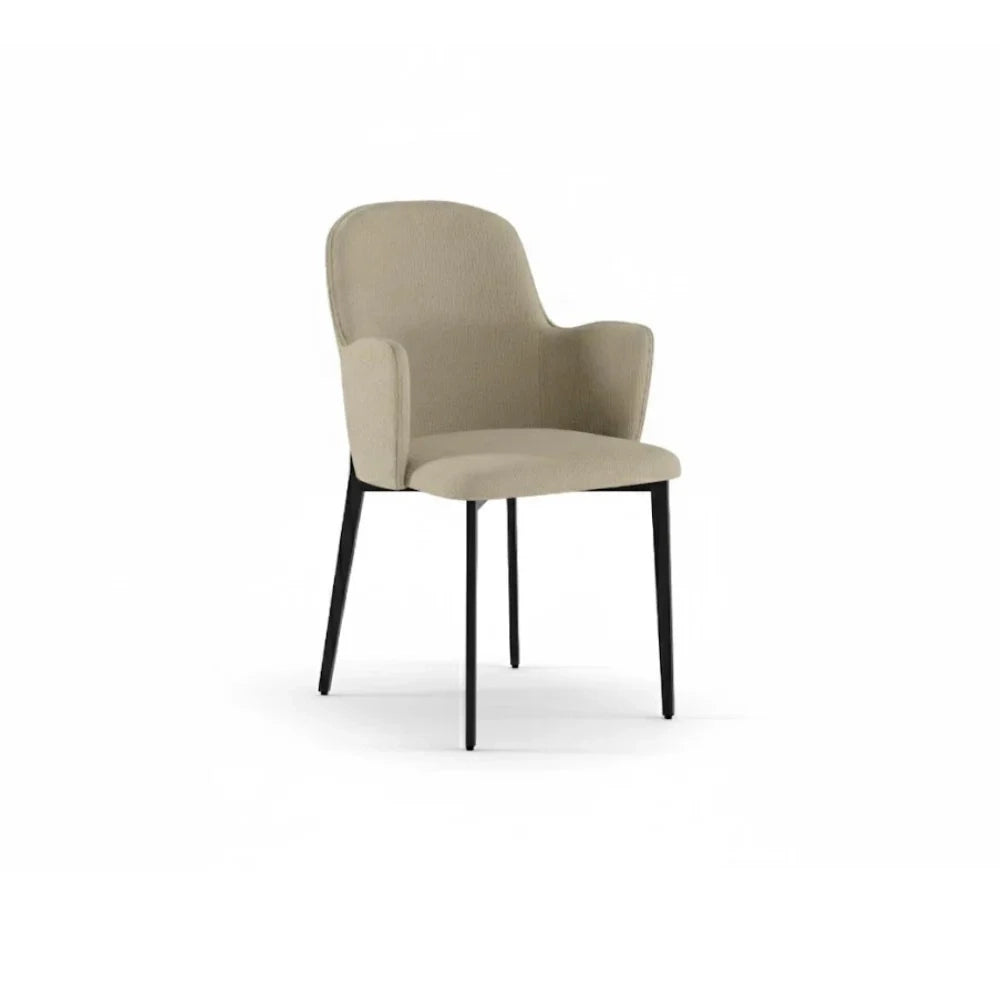 Set di 4 sedie da pranzo imbottite in tessuto beige Flow con struttura in metallo facili da pulire | Duzzle