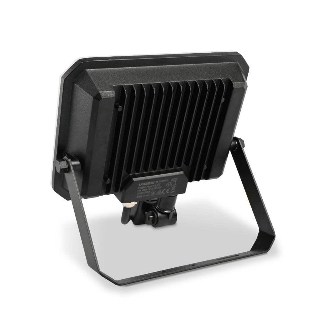 Faro LED 50W con sensore PIR 5000K 4100lm IP65 Videx
