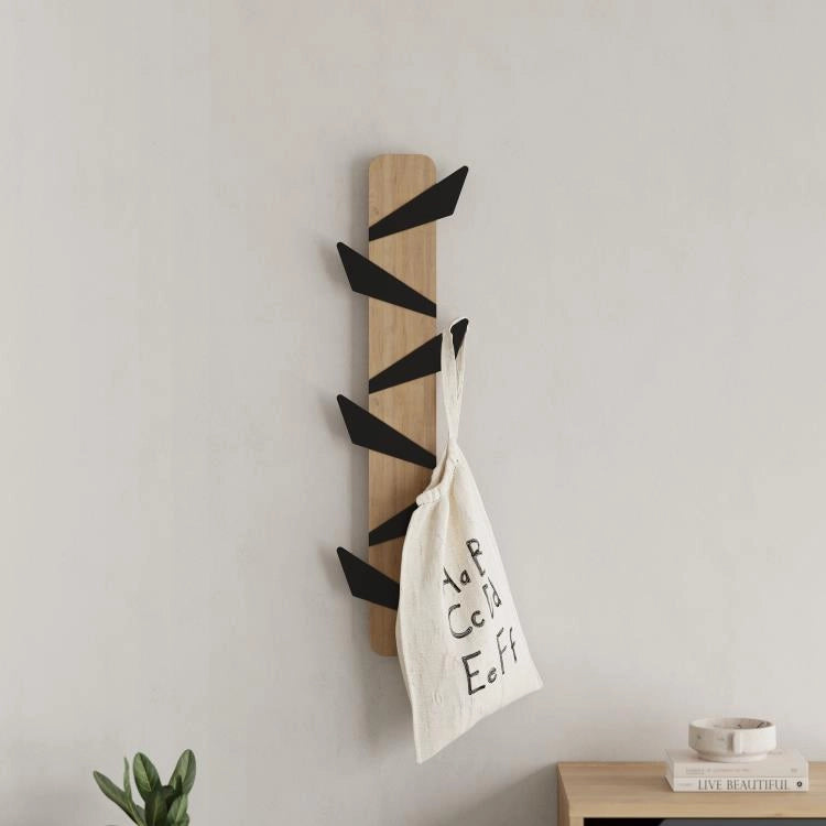 Appendiabiti da Parete con 6 Ganci Salvaspazio Verticale 74 cm Moderno Quercia