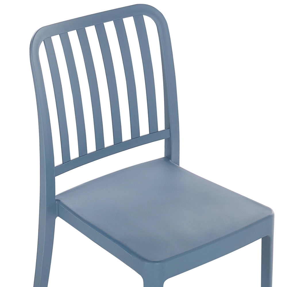 Set di 4 sedie da giardino in plastica blu impilabili leggere per interni ed esterni resistenti agli agenti atmosferici