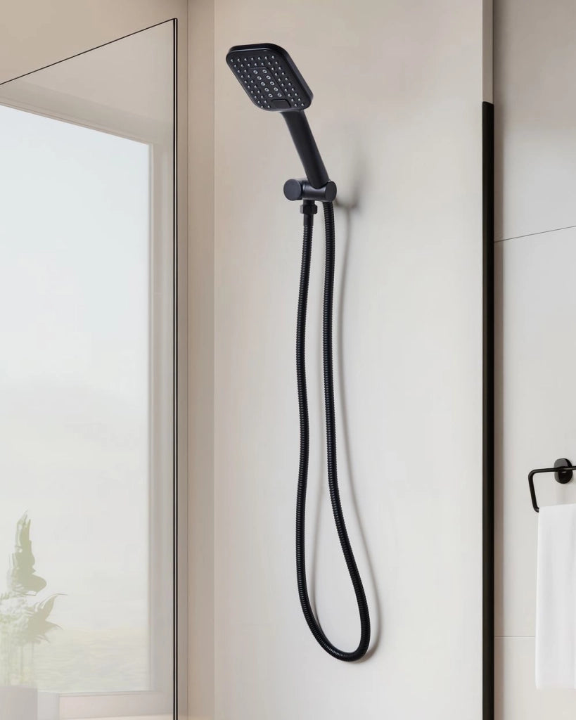 Soffione doccia con tubo flessibile in metallo nero 4 modalità di spruzzo Moderno