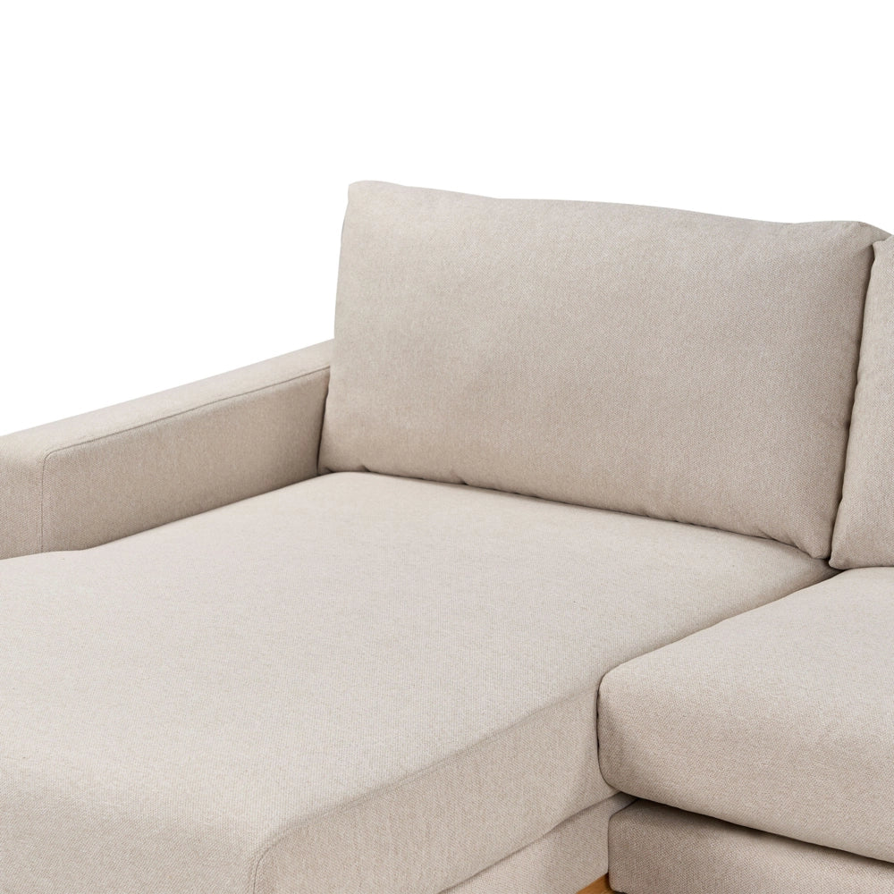 Divano angolare destro Tappezzeria in poliestere beige Gambe in legno Elegante
