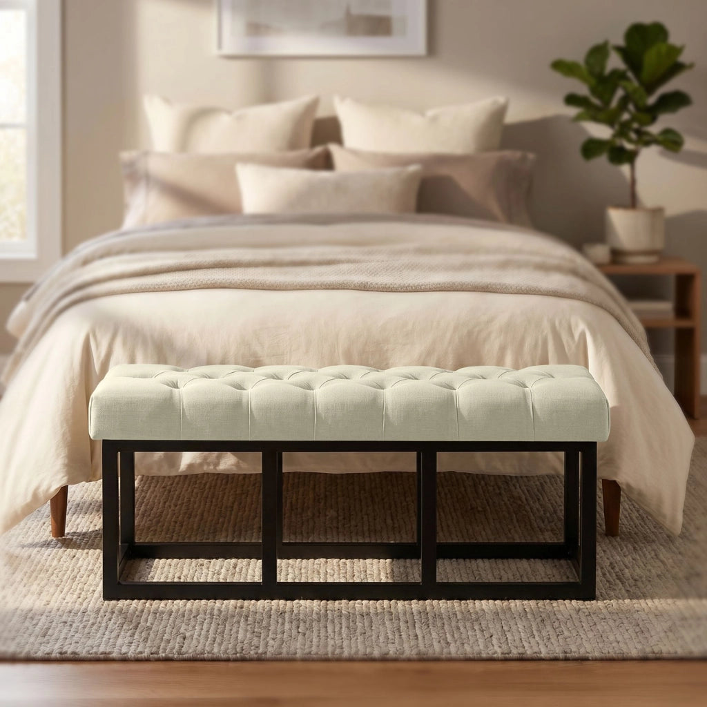 Panca design AMUN in metallo nero opaco e tessuto crema,120 cm