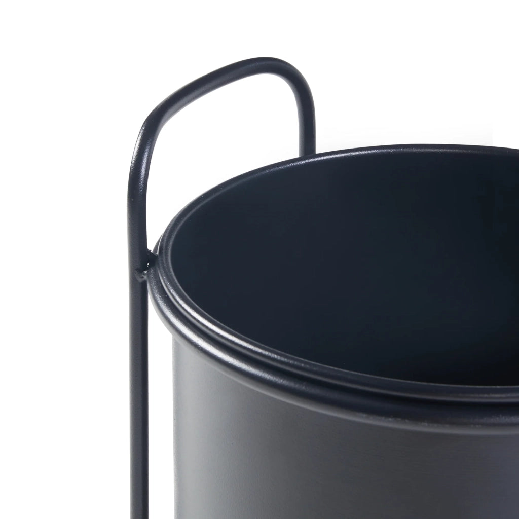 Set di 2 portavasi di diverse dimensioni metallo nero 03_0010595
