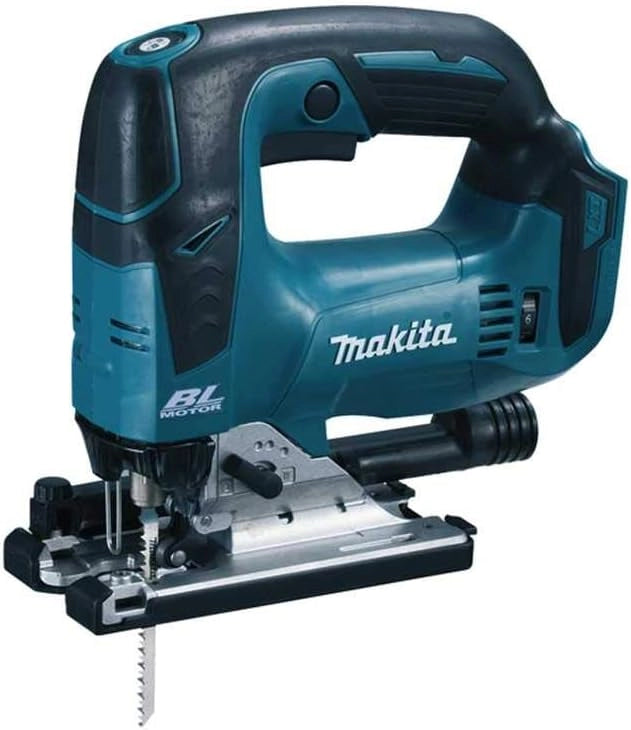 MAKITA Kit MK404 (Trapano a Percussione DHP482 + Sega Circolare DSS610 + Seghetto Alternativo DJV182 + Levigatrice Orbitale DBO180 + 2 Batterie 5,0 Ah + Caricabatterie + LXT600)