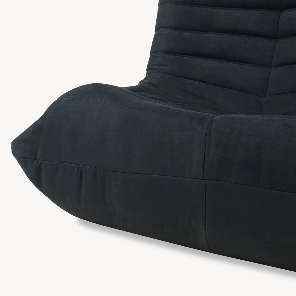 Poltrona Bassa Imbottita Kodsø con Rivestimento in Microfibra 75x90x100 cm - Nero [en.casa]