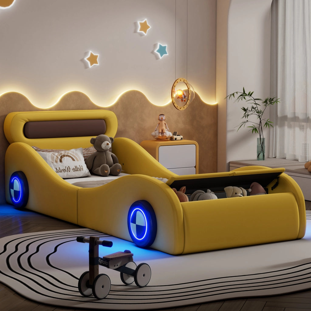 Letto imbottito a forma di auto giallo con ruote luminose in PU 90x200 cm