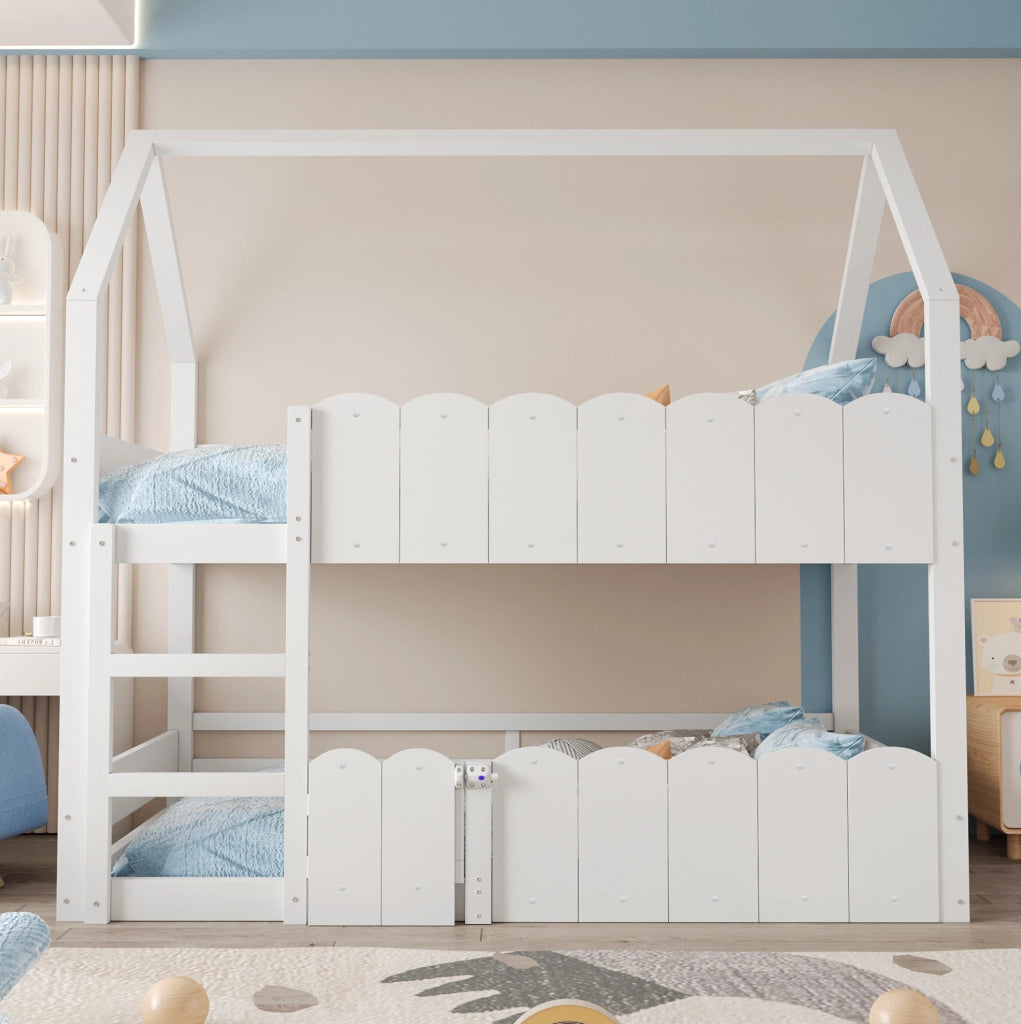 Letto a castello per bambini 90x200 cm con design a casetta e sponde di sicurezza