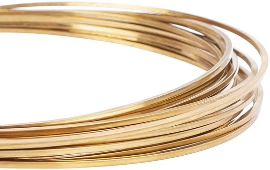 Cavo di rame 1,5mm di diametro - 5 metri di lunghezza - finitura dorata - ideale per gioielli - buona flessibilità - richiede attrezzatura professionale - filo per gioielli