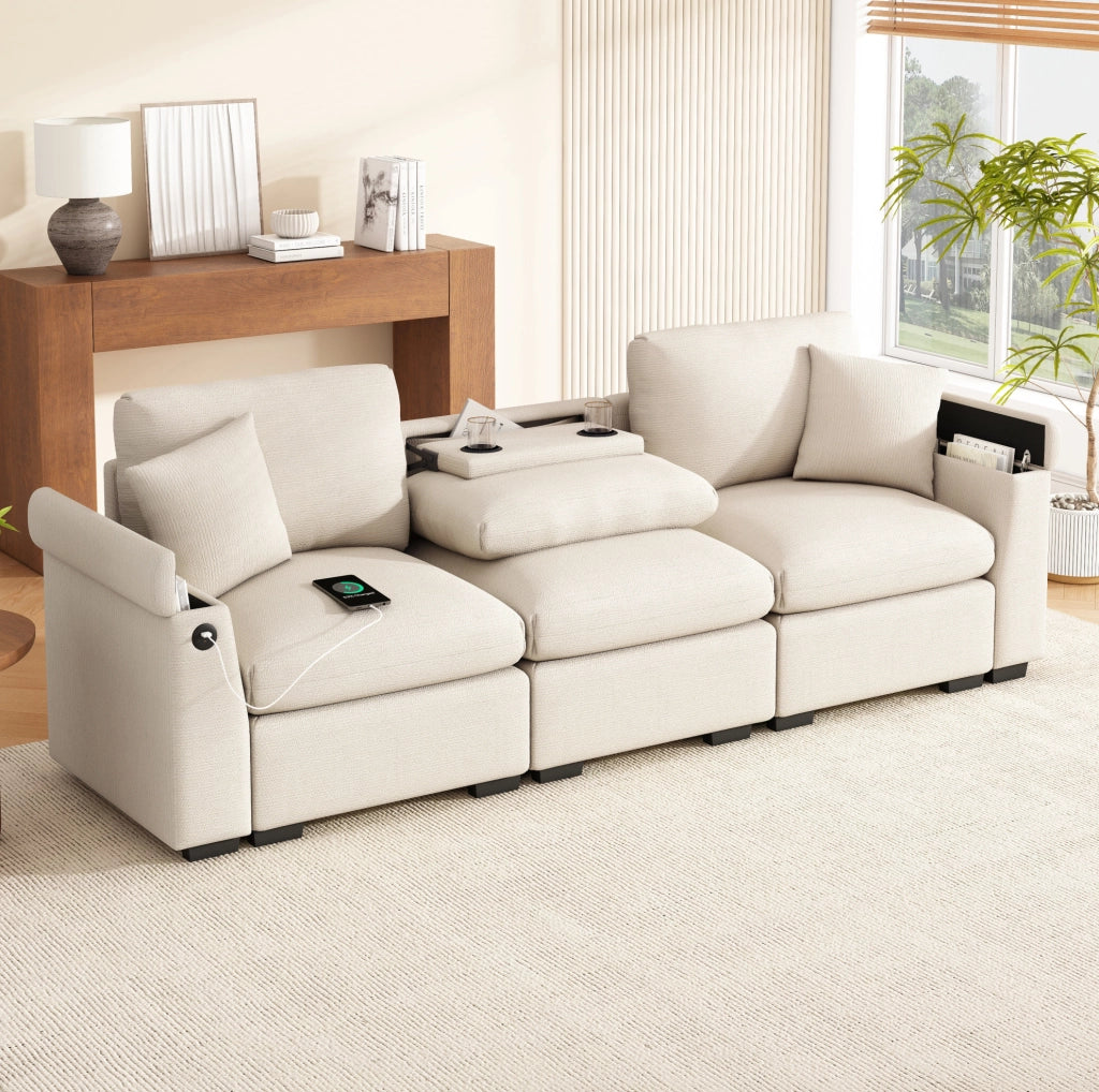 Divano 3 posti 242x80x88 cm con tavolino ribaltabile; USB; porta bicchieri e spazio contenitore in chenille beige
