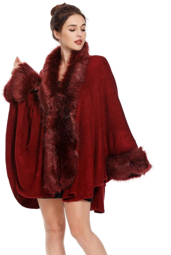 Vestone Calda con Borchie di Finta Pelliccia - Flessibile - Stile Libero - Unico Taglio Adatto a Molti - Giacca Donna Leggera e Comoda