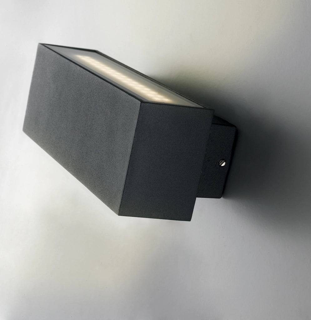 APPLIQUE BIEMISSIONE LED AGERA NERA 12W 1380LM CCT 3000K / 4000K IP54 6,5X9X6,5CM